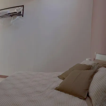 Dimora Nel Borgo Bed & Breakfast
