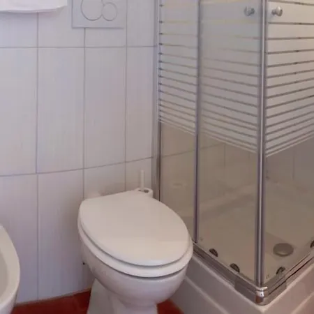 Alojamento de Acomodação e Pequeno-almoço Dimora Nel Borgo Offida