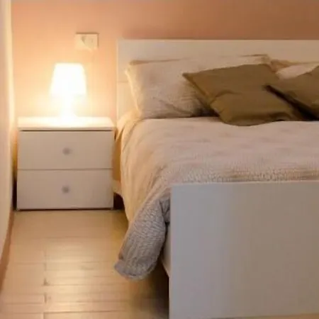 Dimora Nel Borgo Alojamento de Acomodação e Pequeno-almoço 3*