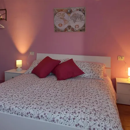 Dimora Nel Borgo Bed & Breakfast 3*